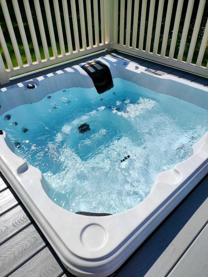 Barakah Lodge With Hot Tub York Exteriér fotografie